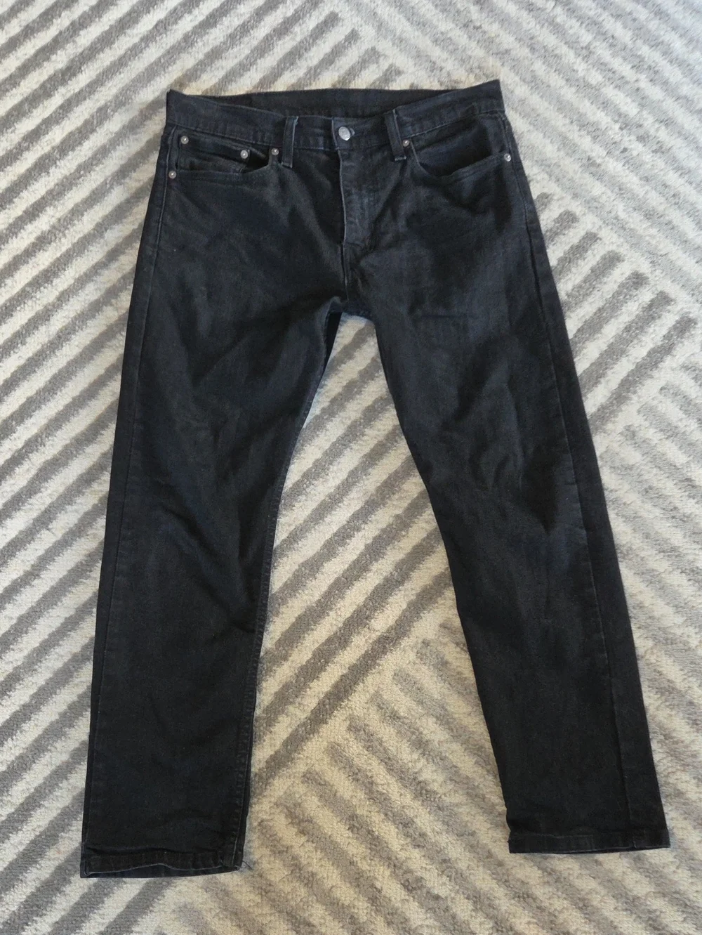 Levi's 502 Men's Black Taper Straight Jeans Size 33x30